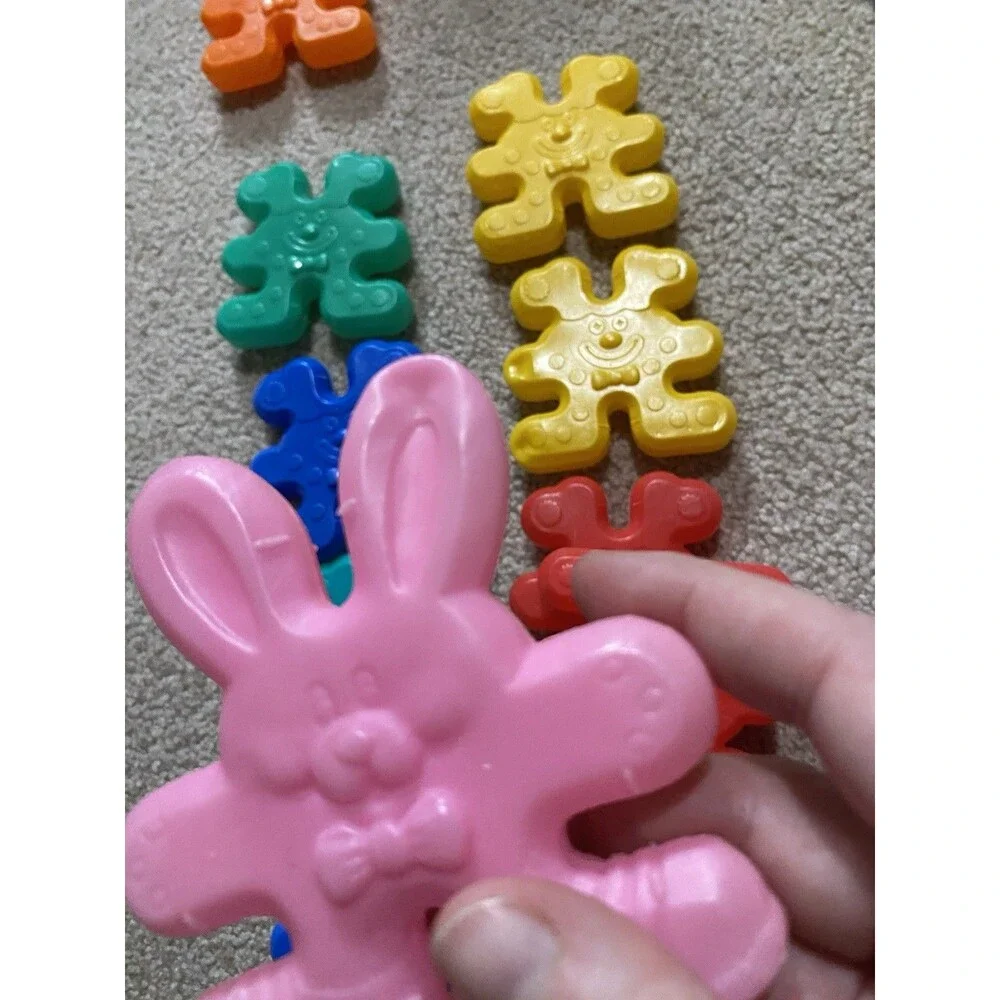 61pc Vintage Stackable Interlocking Building Toy Clowns & Bunnies